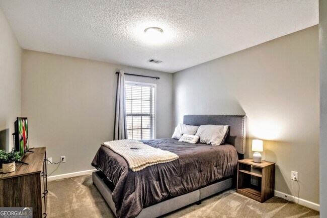 Photo - 4306 Sugar Maple Chase NW House