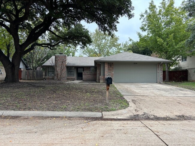 Building Photo - Nice single story home in Grand Prairie-Oak Hollow