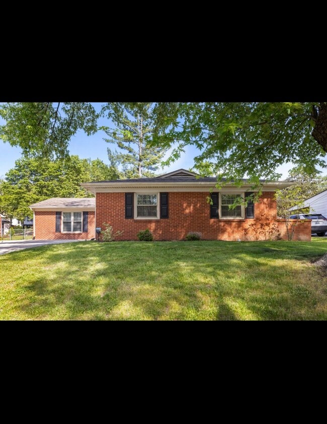 Photo - 3483 Greentree Rd