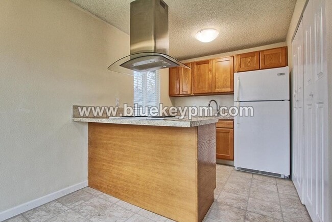 Photo - 2 Bed, 1 Bath Duplex in Lincoln Neighborhood