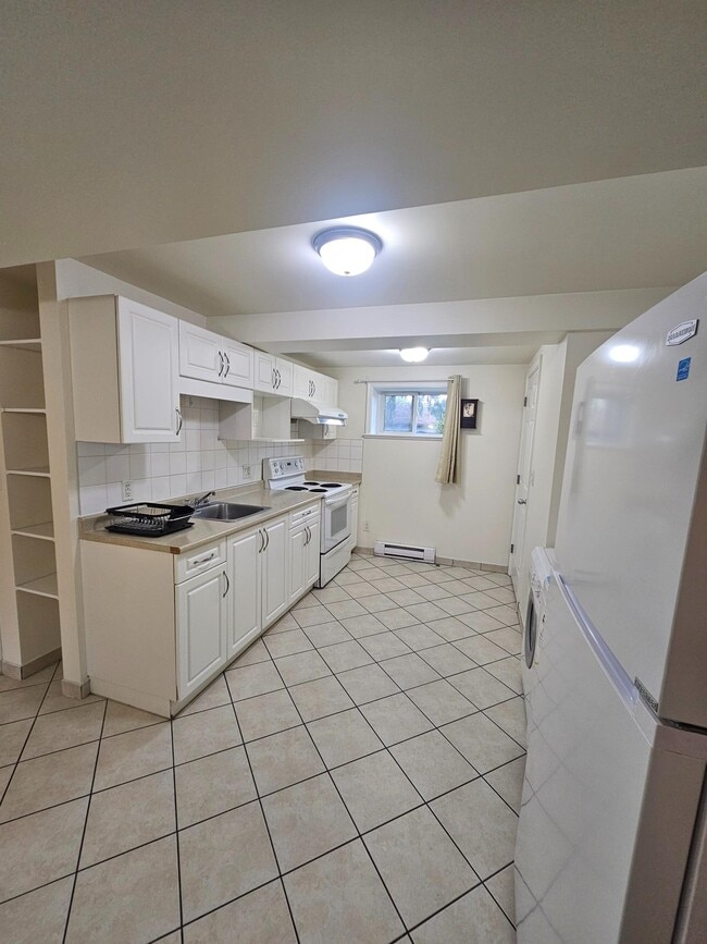 Photo - 554 61st Av W