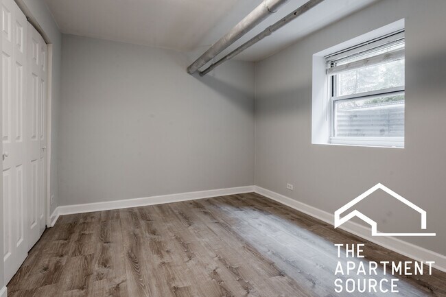 Photo - 5043 N Damen Ave Unidad 1W