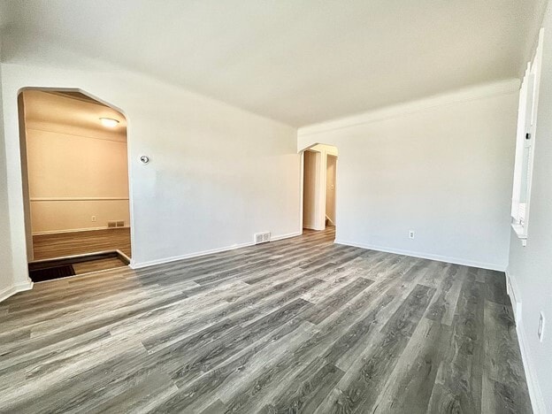 Photo - 20211 Gilchrist St