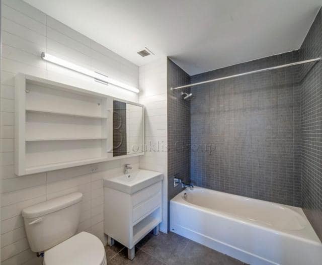 Photo - 1 bedroom in Queens NY 11106 Unit 3D