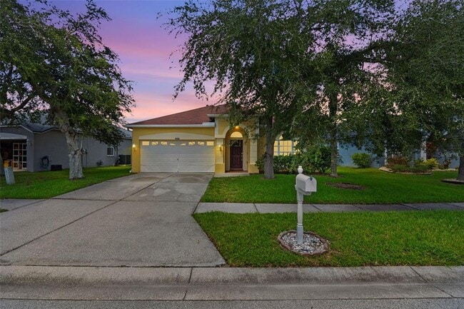 Building Photo - 10301 Beneva Dr