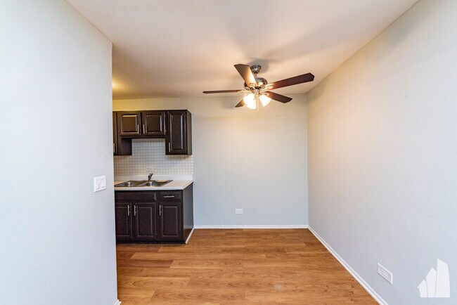 4611 N Beacon St Unidad 3a