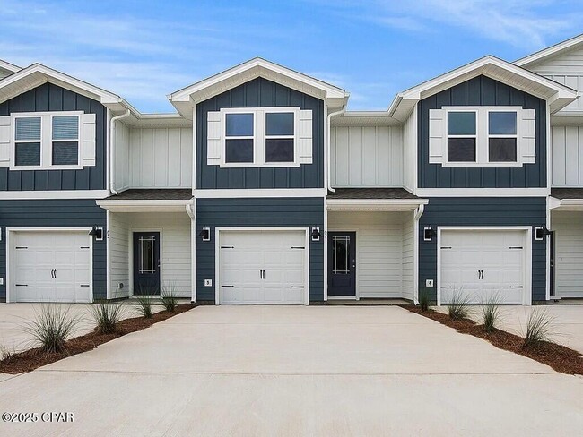 Photo - 49 Phoenix St Townhome