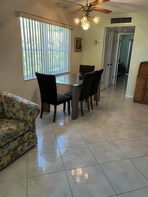 Photo - 457 Flanders Dr Unit 457