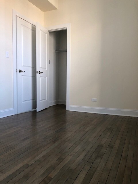 Bedroom - 2814 N Troy St Unit 2R