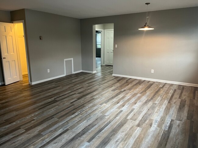 Photo - 13773 Cedar Rd Unit 202