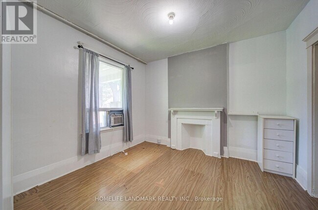 Photo - 19 Armstrong Ave