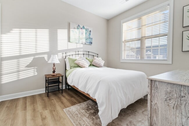 Photo - 5006 Carleton Dr