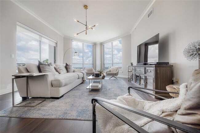 449 S 12th St Unit 2501
