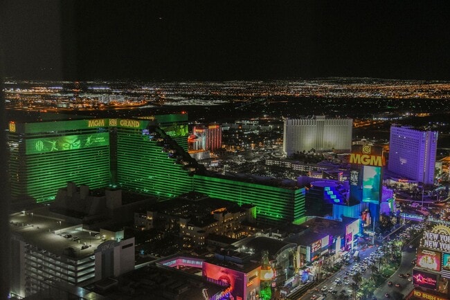 Photo - Waldorf Astoria Las Vegas- 1 bed .5 bath on the 39th floor!