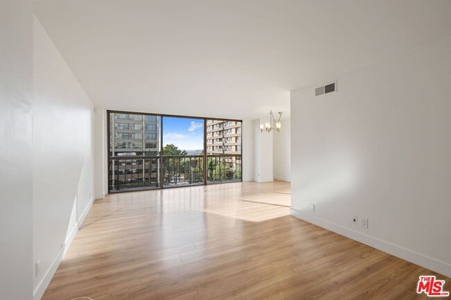 Building Photo - 10747 Wilshire Blvd Unit 701