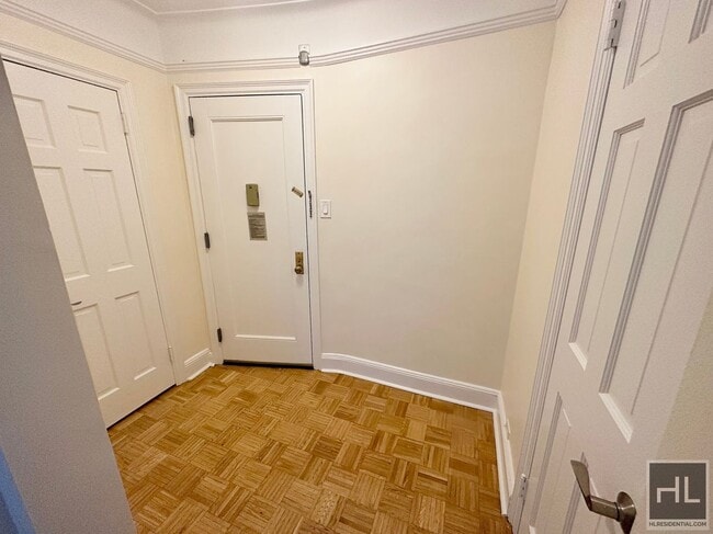 Photo - Christopher Street Unit 5N