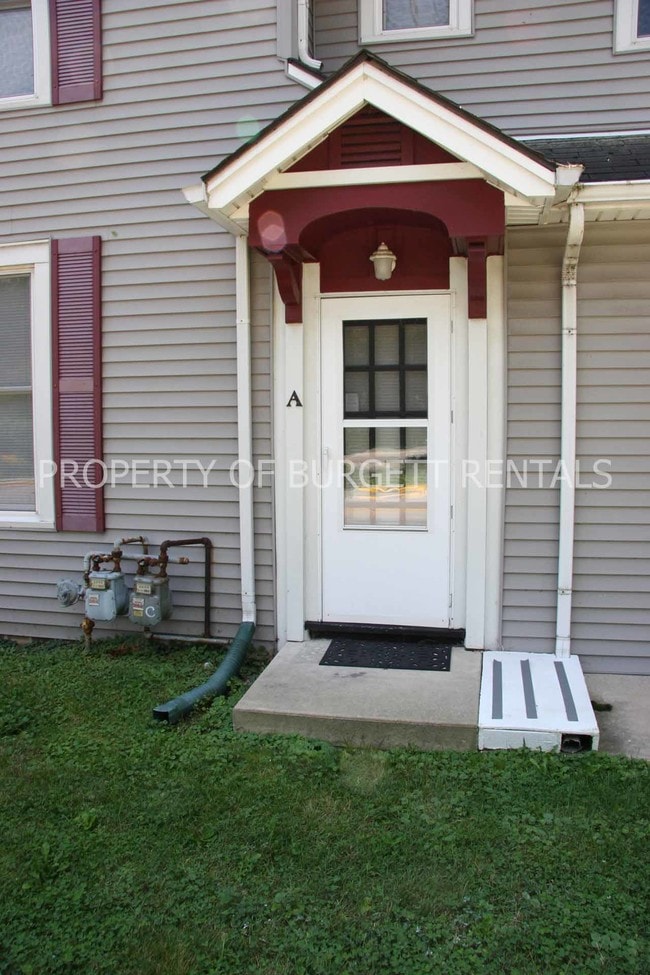 Photo - 491 Robinson St