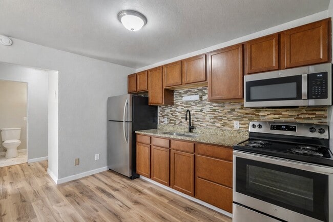 Photo - 3341 E Fountain Blvd Unidad 108