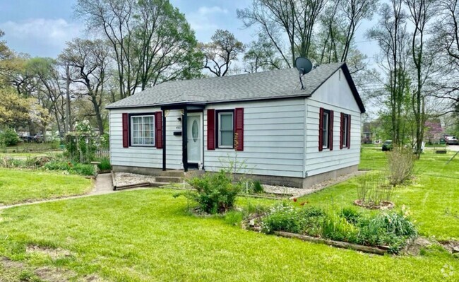 Building Photo - Cozy home in quiet neighborhood