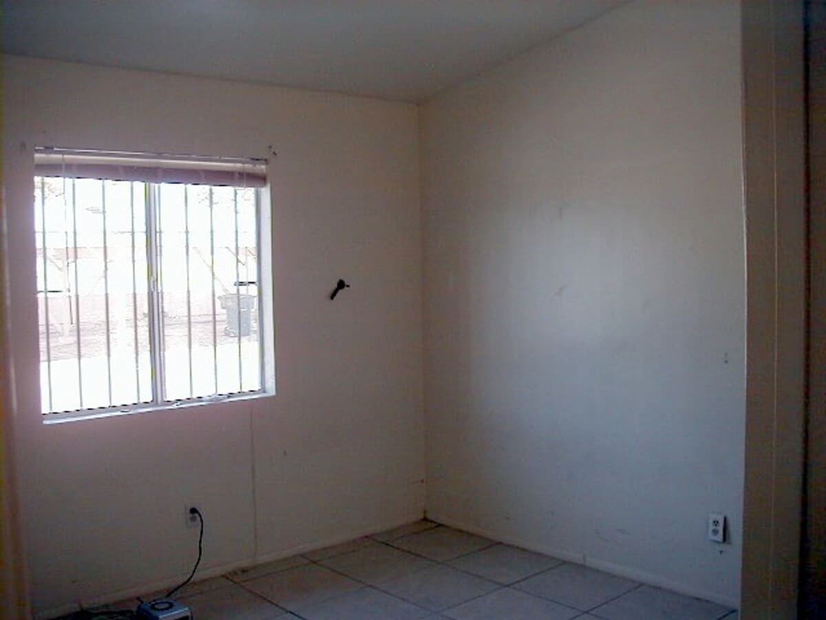 Photo - 383 E Thoroughbred St