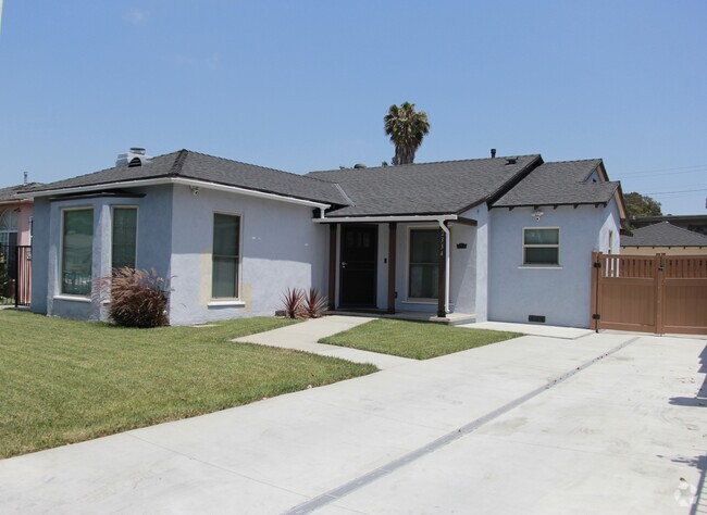 Building Photo - 2334 S Garth Ave Rental