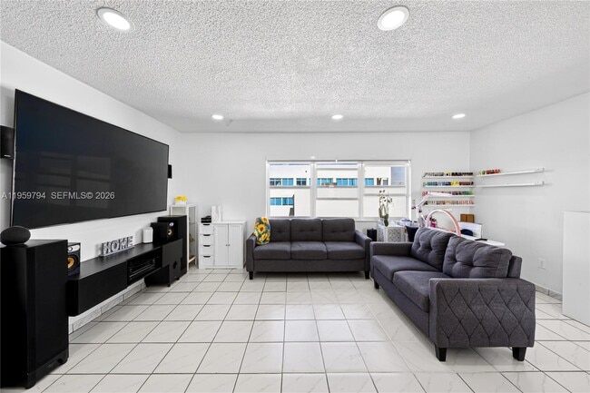 Photo - 900 SW 84th Ave Unit 403D