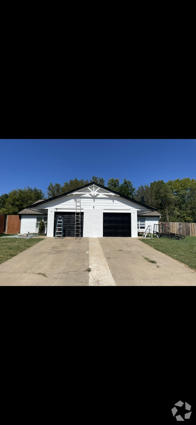 Building Photo - 1407 W Lela St Rental