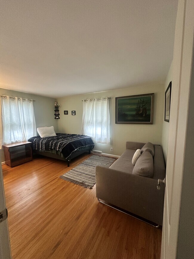 Photo - 94 Shorewood Dr