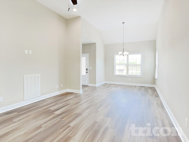 Photo - 109 Jesse Dr