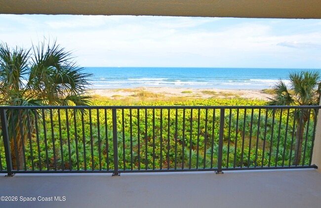 Building Photo - 8500 Ridgewood Ave Unit 304