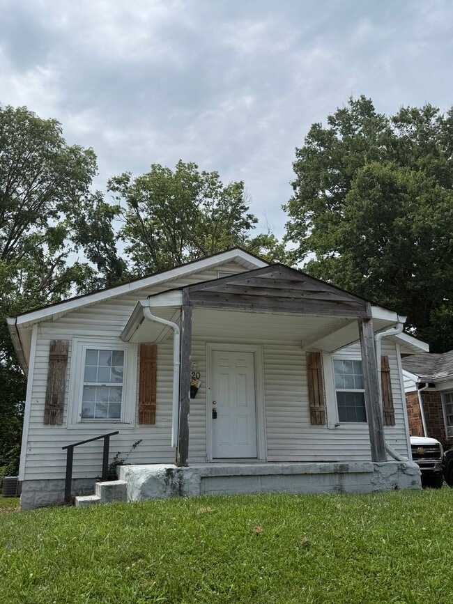 3420 N Denny St