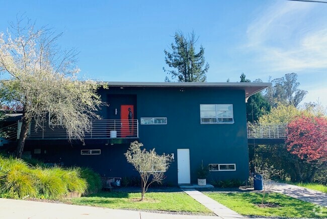 Building Photo - 8989 Barnett Valley Rd Rental