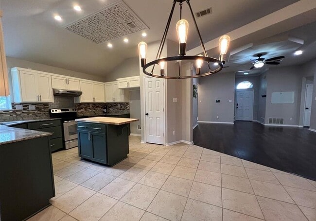 Photo - Well-appointed 3-bedroom, 2-bath home in Killeen