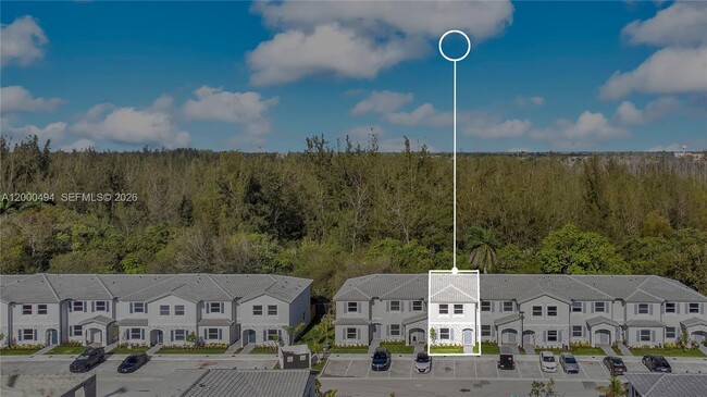 Photo - 250 SE 10th St