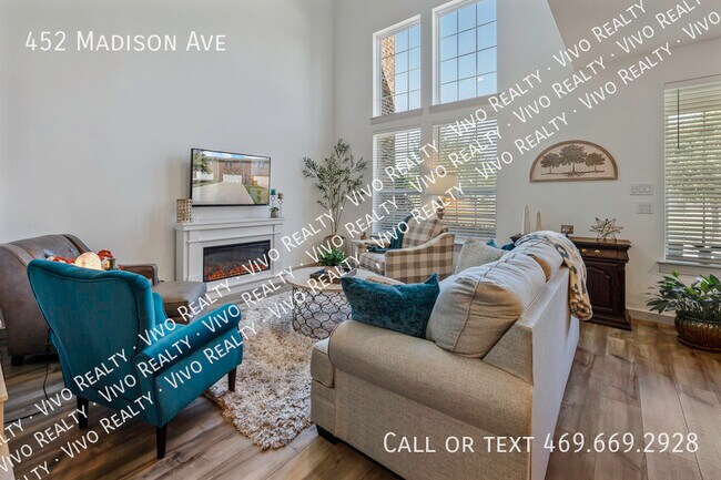 Photo - 452 Madison Ave