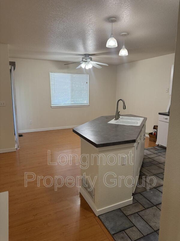 Photo - 719 Thornwood Way