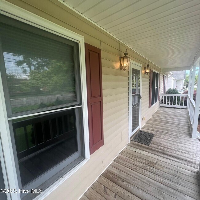 Photo - 1303 Cedar Ln