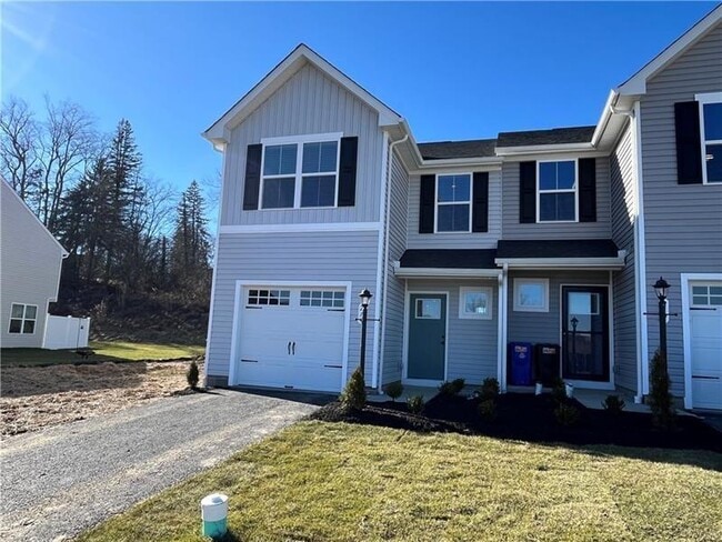 Photo - 214 Smith Ln