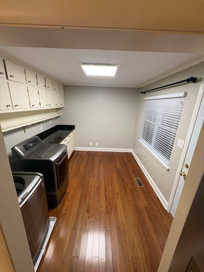 Photo - 7600 Quail Dr SW