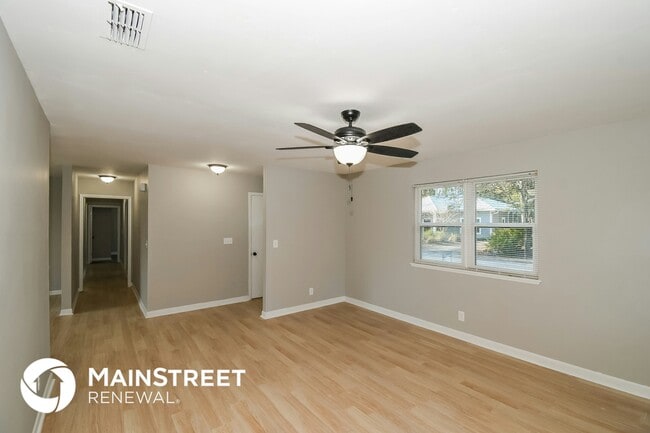 Photo - 12148 Grasse St