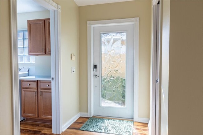 Photo - 5009 Corsica Square