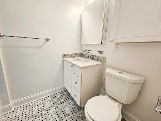 Photo - 45 Auburn St Unit 1