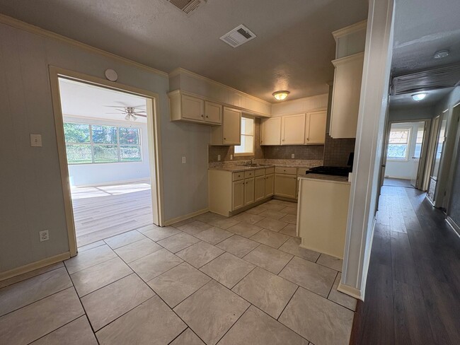 Photo - Gorgeous 3 bedroom/1 bath home with living...