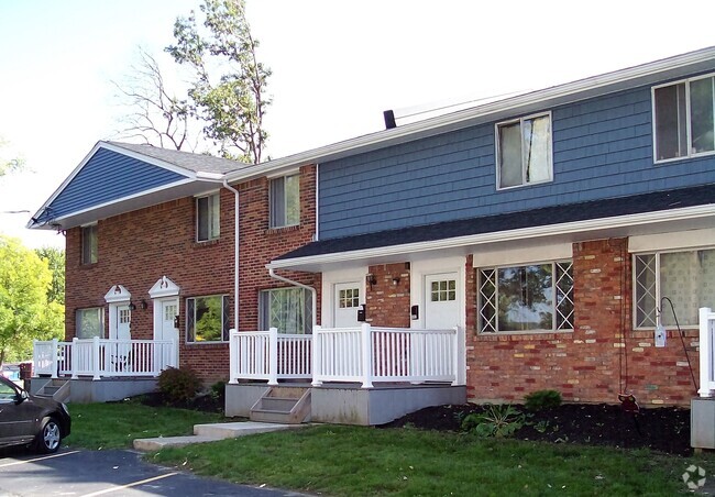 Building Photo - Denrose Townhomes