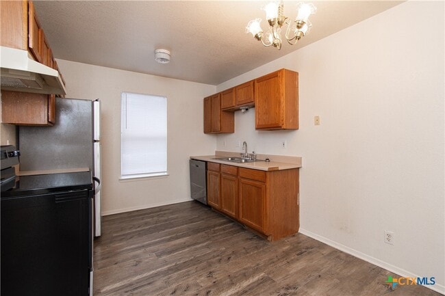 Photo - 2018 Cedarhill Dr Unit C