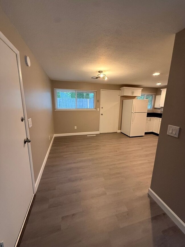 Photo - 4320 Harbison St