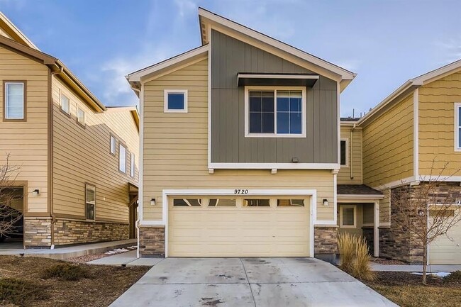 Building Photo - 9720 Clermont Ln