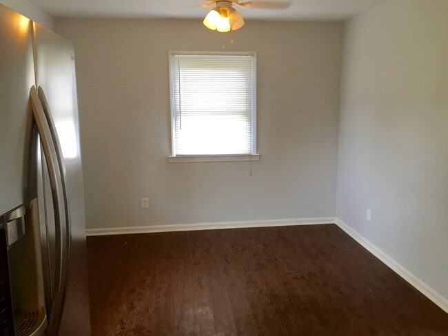 Photo - Charming 3 bed, 1 Bath in Shelbyville!