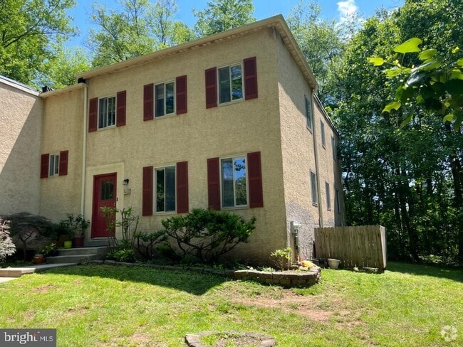 Building Photo - 129 Rue Charmille Rd Rental