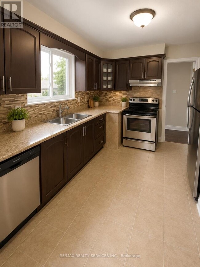 Photo - 7731 Redstone Rd